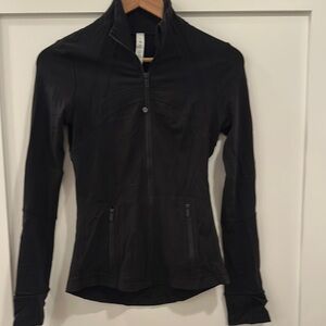 Lululemon Black Utility Jacket with High Collar and Fitted Design